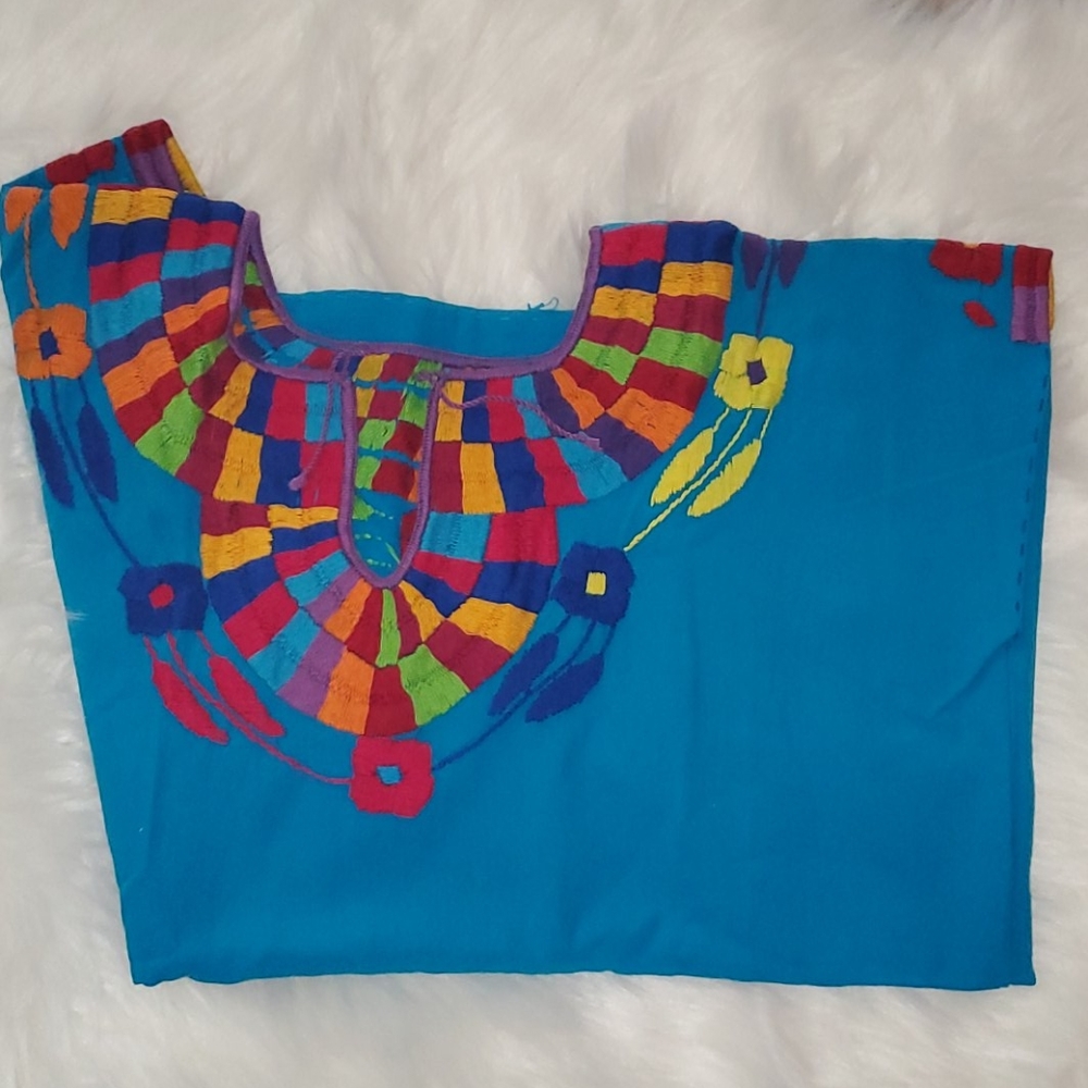 Artesian Mexican top